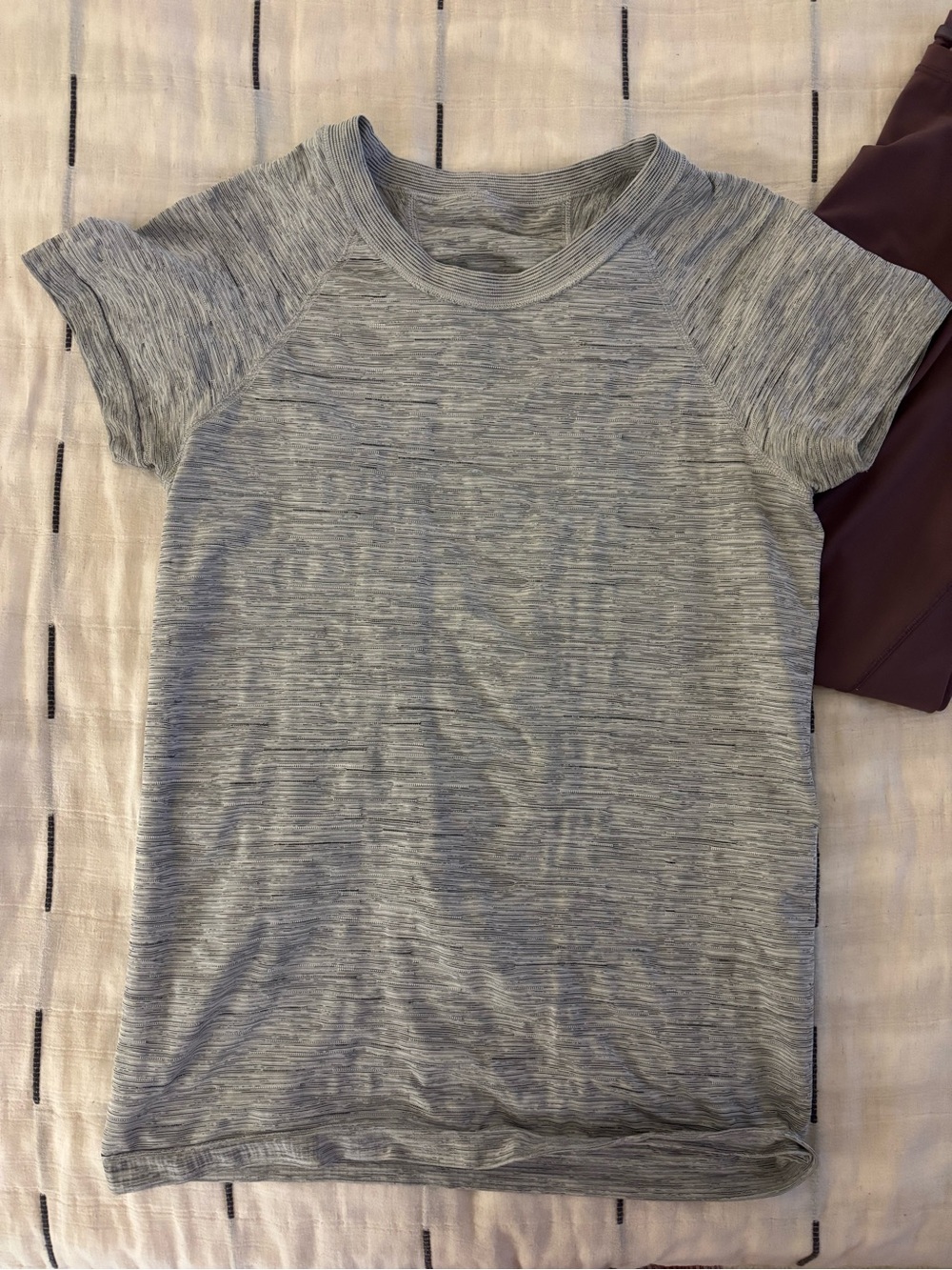 Athleta Momentum seamless shirt
